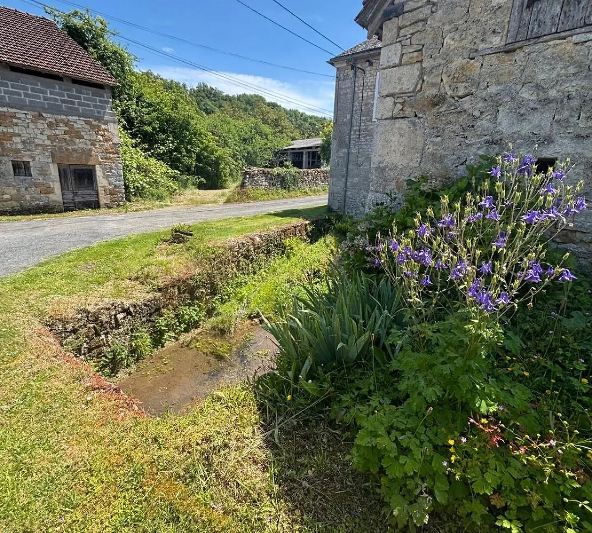 La Maison Du Ruisseau Strenquels Сasa de vacaciones